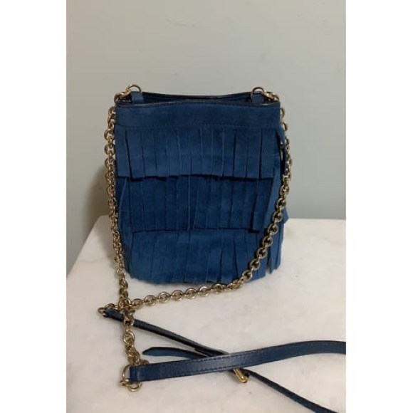 BURBERRY SUEDE FRINGE MINI BUCKET BAG๐๐ฆ - Picture 4 of 8